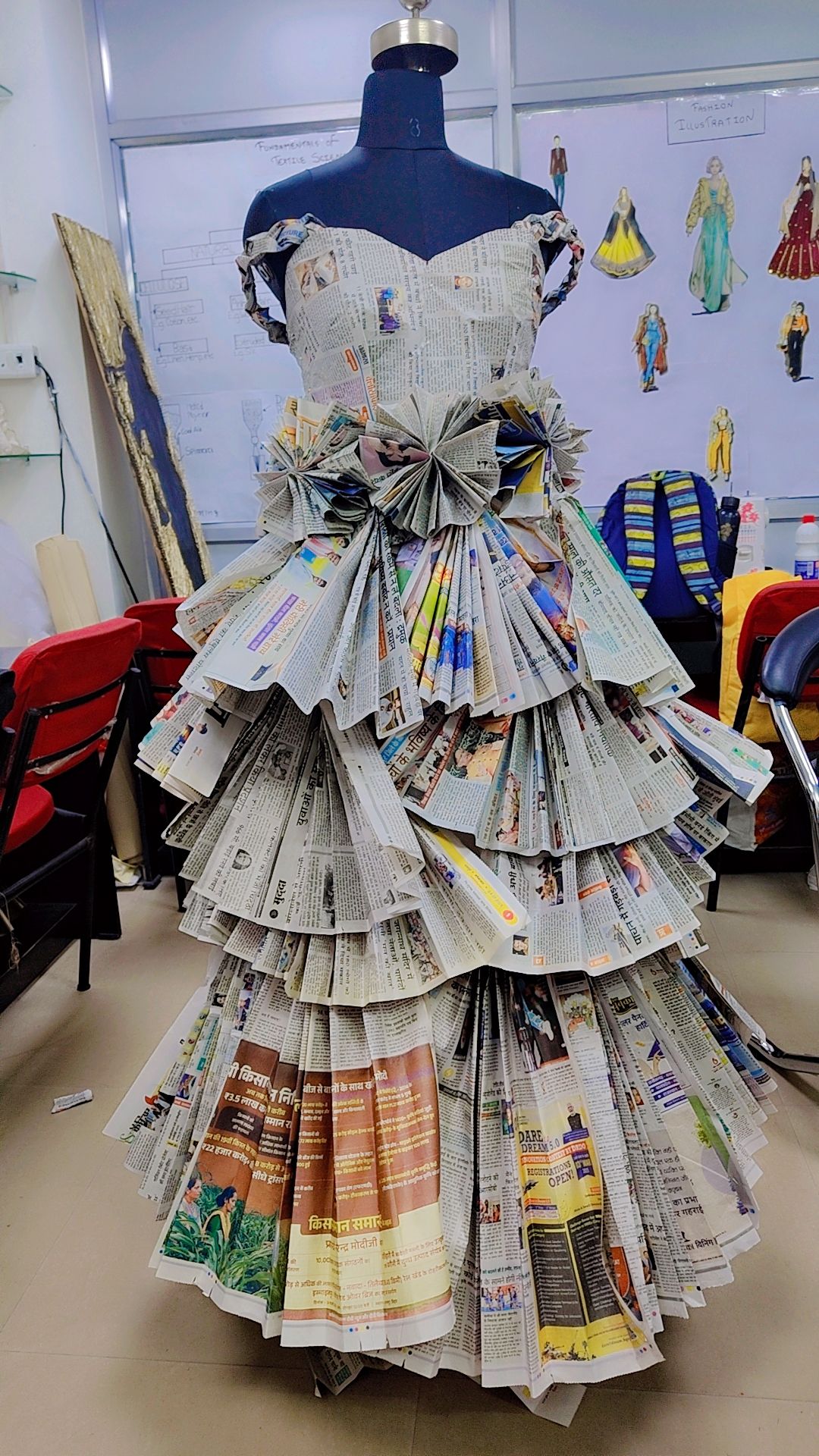 Newspaper draping dress 👗